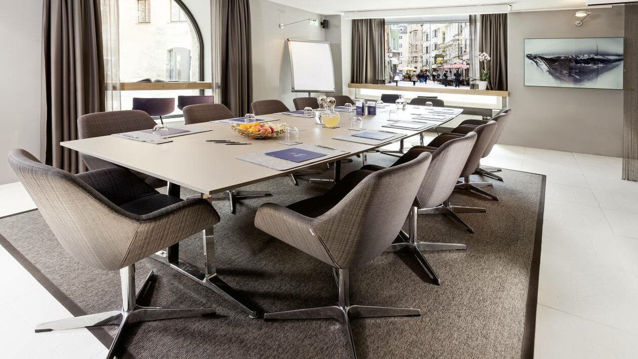 Conference room with high quality table and chairs.