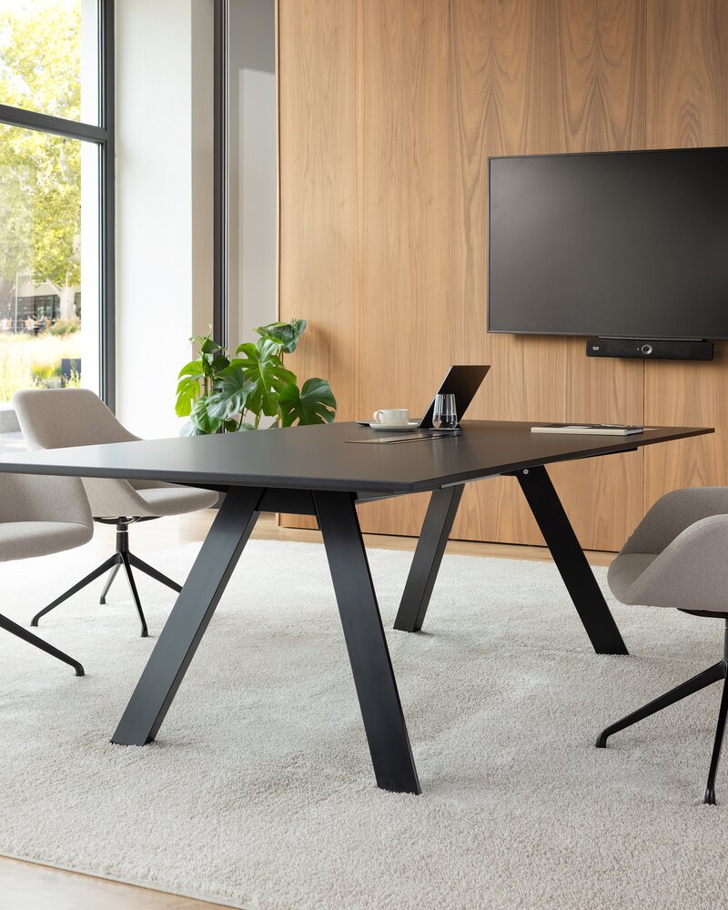 Wiesner-Hager Büromöbel, Innenarchitektur & Office Consulting