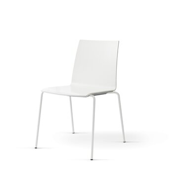 geheel witte stoel met houten zitschaal