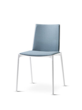een witte stoel met blauw gestoffeerde binnenzijde