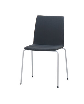 chaise noire, assise rembourrée avec surpiqûres et pieds gris