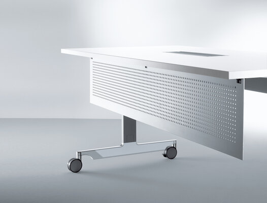 Knieblende des Tischsystems im Detail