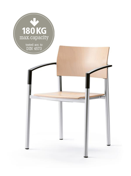 Stuhl mit Holzsitz- und Rücken und Metallfüßen.