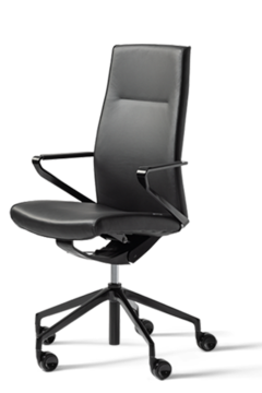 une chaise de conférence de luxe en cuir noir sur fond transparent