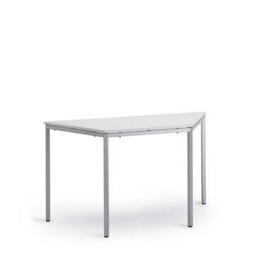 een tafel met een trapeziumvormig wit blad en vierkante poten met grijze poedercoating