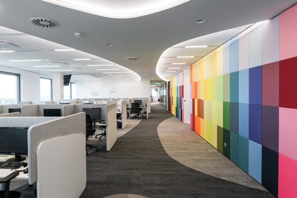 Office with a colorful wall. | © Jiří Hloušek